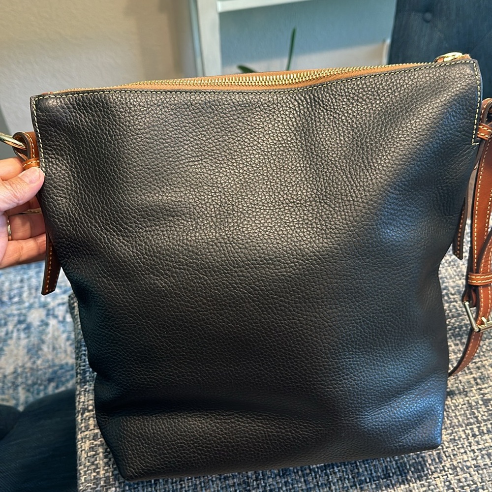 Dooney & Bourke (Authentic) Pebble Leather Shoulder Handbag - Picture 6 of 16